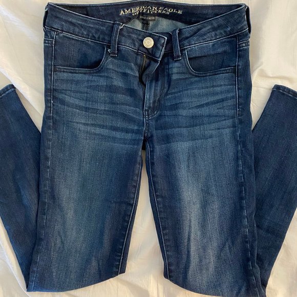 American Eagle Dark Wash Skinny Jeans - Picture 3 of 3